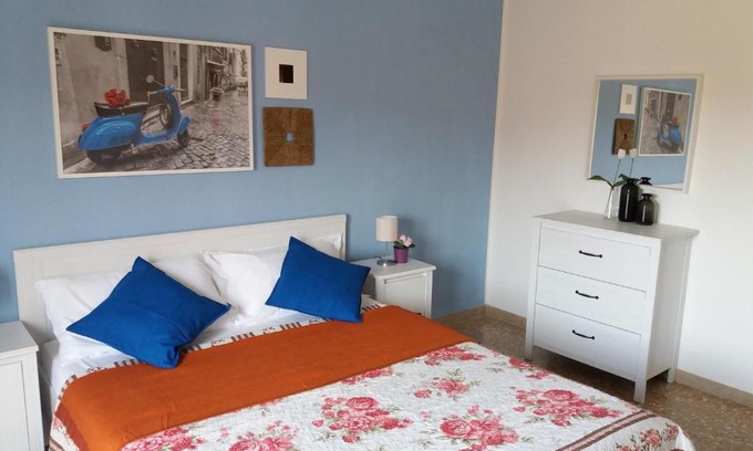 Pisa House | Budget-Friendly Guesthouse Steps from Pisa Airport