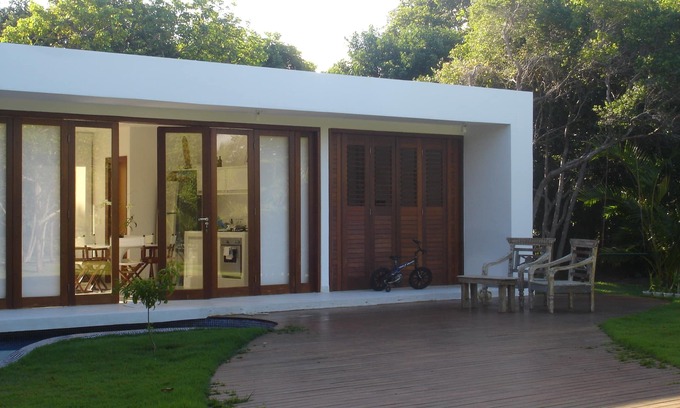 Lauro de Freitas House | Beachside Bliss at Itacimirim with Pet-Friendly Amenities