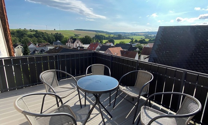 Hohenstein Apartment | Ideal Wiesbaden Getaway: Kitchen, Wifi & Parking Included