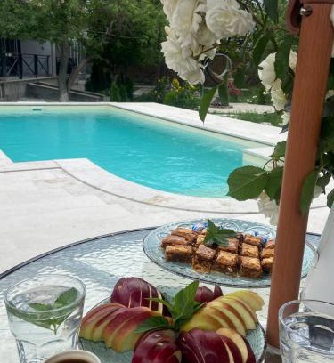 Oshakan Apartment | Top-Rated Retreat Near Yerevan Serlinhouse with Pool