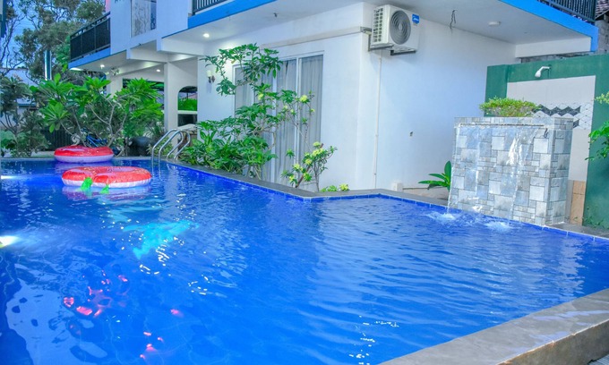 Ettukala Hotel | Discover Nebula Residence: Ocean View & Spa Retreat