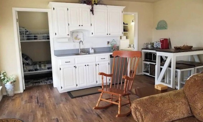 Garvin County House | Unplug and Relax at Our Ocean View Spa Retreat
