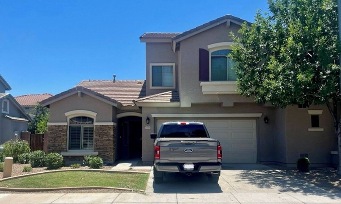 Chandler House |  Cozy Townhouse Retreat in Peaceful Chandler Neighborhood