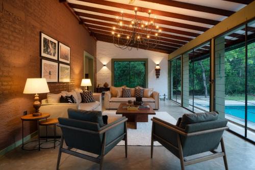 Kirinda Villa | Discover Neem Tree House: Oceanfront Getaway with Pool