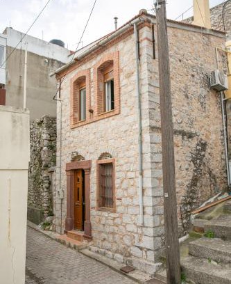 Agios Georgios Sykousis Apartment | Family-Friendly Retreat at Filoxenia Hotel for Every Budget