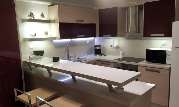 Ermoupoli House | Charming Nefeli House Syros: Family-Friendly with Kitchen
