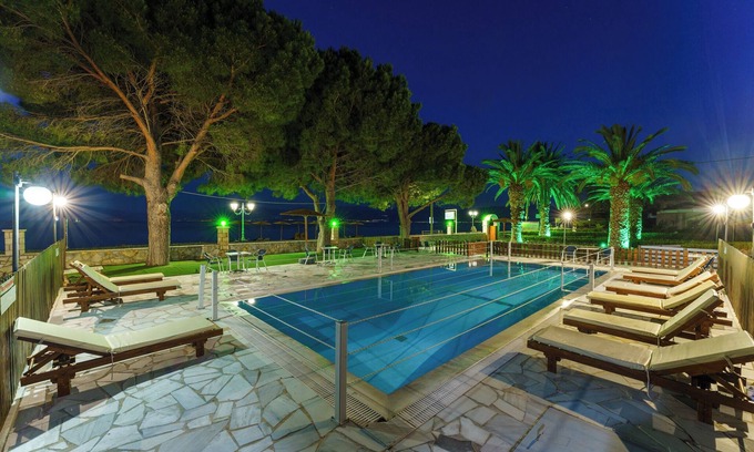 Sarakiniko Apartment | Top-Rated Nefeli Studios with Ocean View & Pool in Greece