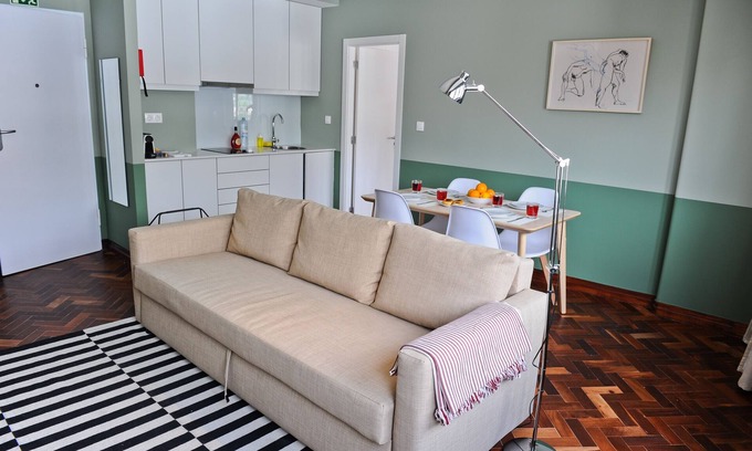 Santo Antonio Apartment | Negroni Vibe Apartment 1A: Pet-Friendly Retreat with Spa