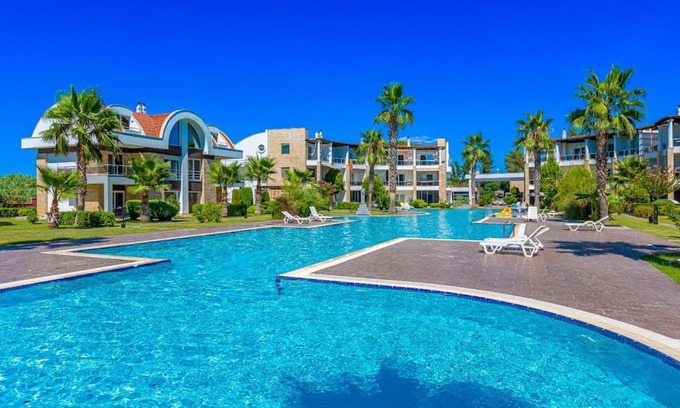 Belek Apartment | Scenic Apartment by the Sea with Family-Friendly Amenities