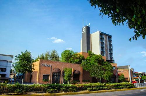 Leon Hotel | Discover NEhotel Nueva Estancia: 5-Star Family Getaway