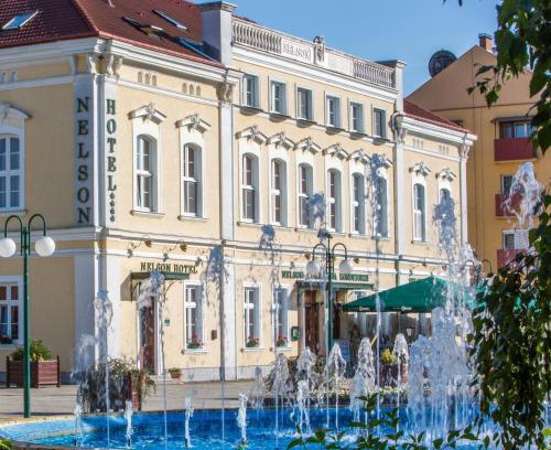 Hajduszoboszlo Hotel | Nelson Hotel: 4-Star Stay with Hot Tub & Breakfast