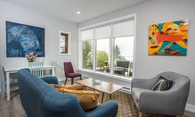 Nelson House | Scenic Nelson Lake & Mountain Retreat with Hot Tub