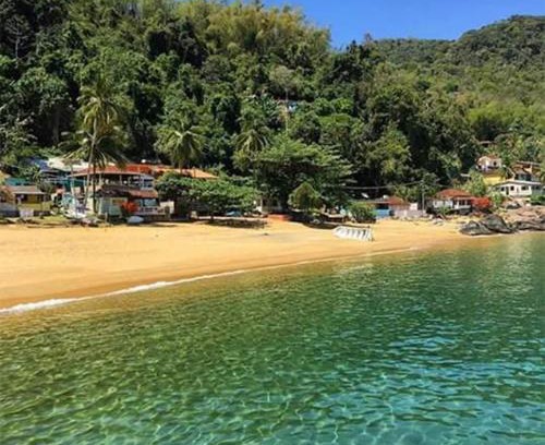 Ilha Grande House | Discover Nena's Suítes: Oceanfront, Pet-Friendly Retreat