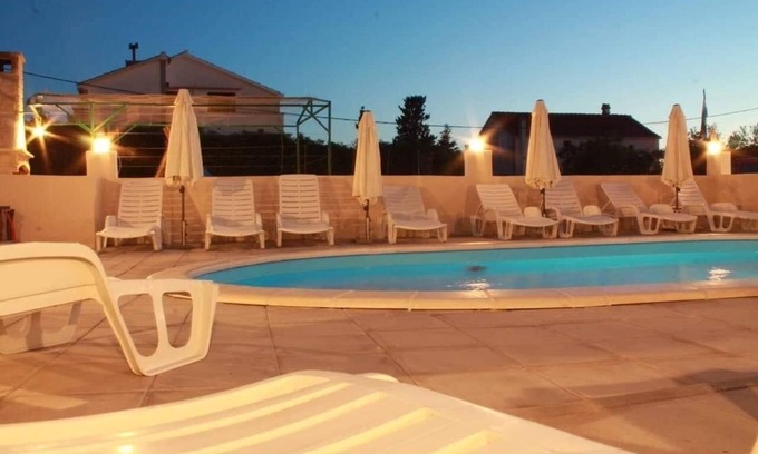 Vrsi House | Relax at Nenad: Poolside Stay with Family-Friendly Amenities