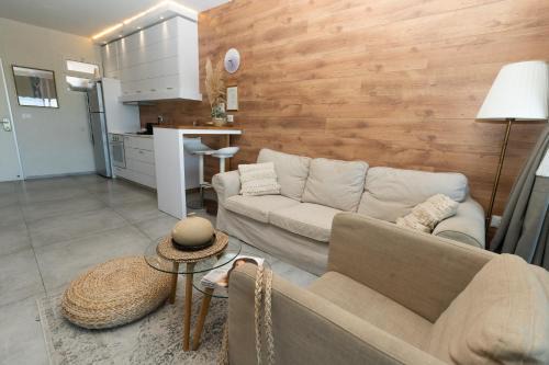 Caesarea Apartment | Relax at Neot Golf, Ziv's Place - Guest Rated 9.4/10