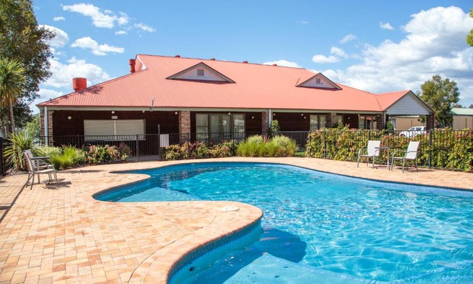 Jamisontown Resort | Discover Nepean by Gateway Lifestyle: Family-Friendly Retreat