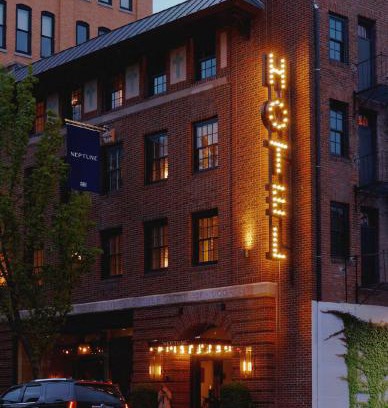 Downtown Hotel | Pet-Friendly Retreat at The Dean Hotel | 4-Star Comfort