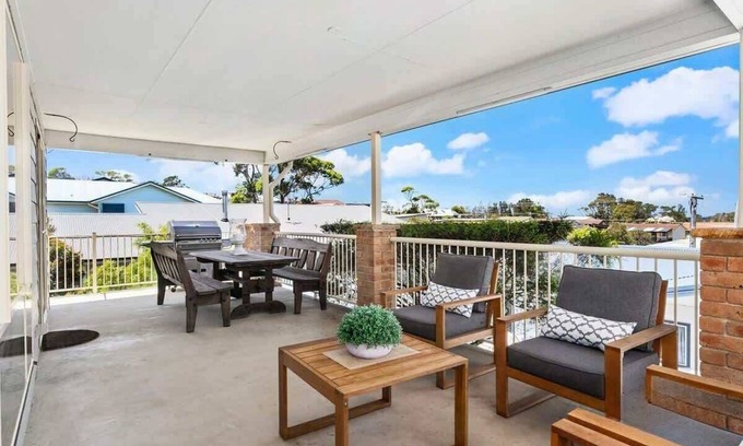 Manyana House | Oceanfront Bliss at Neptune's - Rated 9.6/10 by Guests
