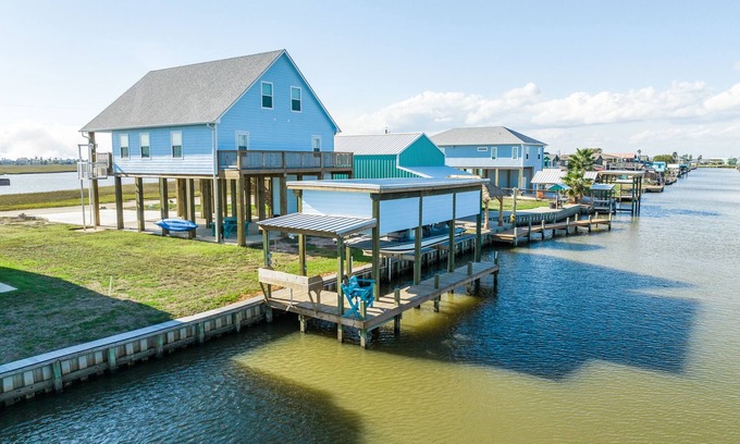 Cedar Lane House | Neptune's Landing: Top-Rated Fishing and Family Amenities