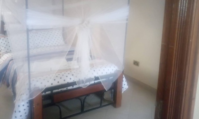 Ongata Rongai Hotel | Neptune Winds Hotel: Family-Friendly Escape with Breakfast