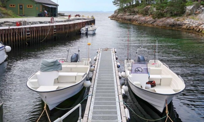 Hyllestad House | Experience Nesholmen by Interhome: Pet-Friendly Retreat with Spa