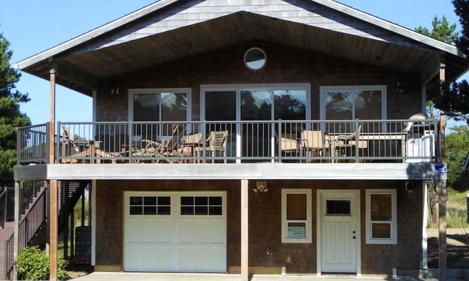 Neskowin House | Pet-Friendly Neskowin Village Beach House Near Ocean Access