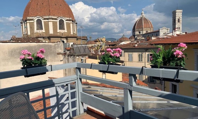 San Lorenzo Apartment | Nest at the Medici Chapels