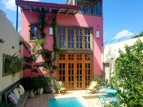 Granada Apartment | Relaxing Oceanfront Retreat at Secret Cottage Granada