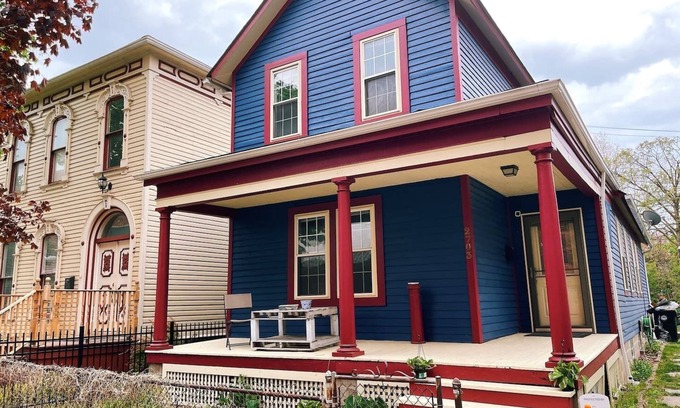 Ohio City House | Unbeatable Nest on Vestry: Pet-Friendly & Family Ready