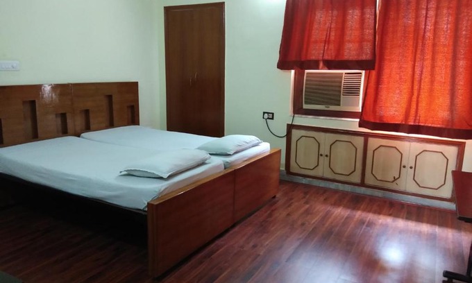 Sector 1 House | Budget-Friendly Nest Solution with Breakfast & Family Amenities