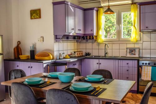 Skiathos Apartment | Guest Rated 10/10 at Nest View House - Family-Friendly Stay