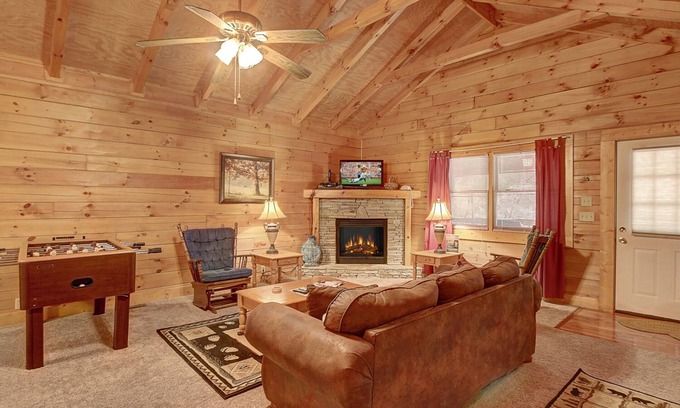 Gatlinburg - Pigeon Forge Cabin | Cozy Cabin Retreat with Hot Tub - Hillside Haven Awaits!