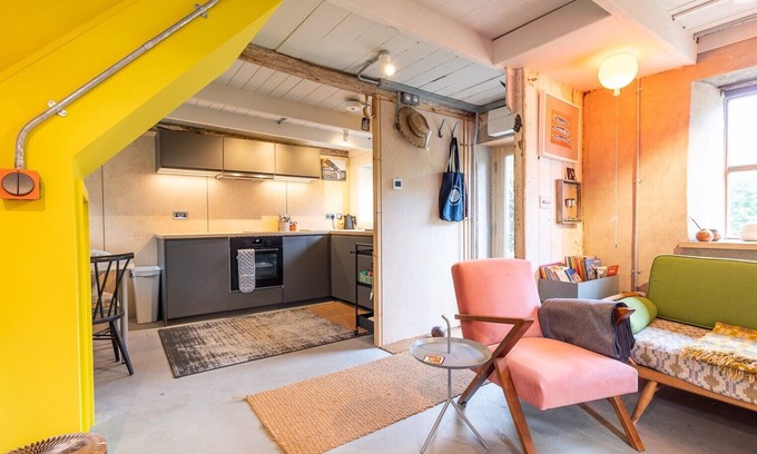 Moylegrove Cottage | Discover Moylegrove: Oceanfront Retreat with Spa & Breakfast