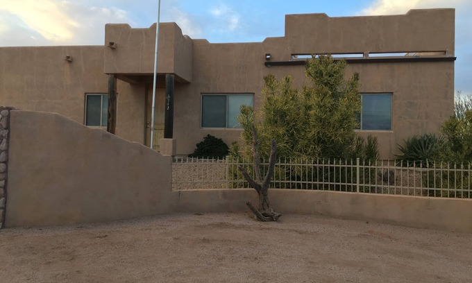 Apache Junction House | Experience Breathtaking Views in the Superstition Mountains