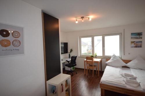 Biberach an der Riss Apartment | Modern Apartment Near University with High-Speed Internet