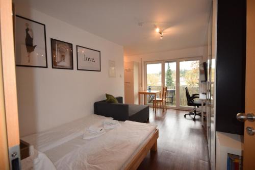 Biberach an der Riss Apartment | Cozy Retreat Near the University with Private Balcony