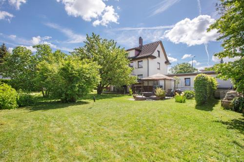 Bad Saeckingen Apartment | Cozy Nette Hütte: Child-Friendly Retreat with Great Reviews
