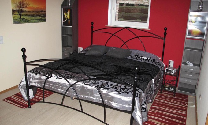 Nettetal Apartment | Pet-Friendly Nettetal Hotel with Family Amenities & High Ratings