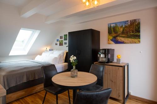Bad Harzburg Apartment | Cozy Bergblick Retreat with Balcony and Family Amenities