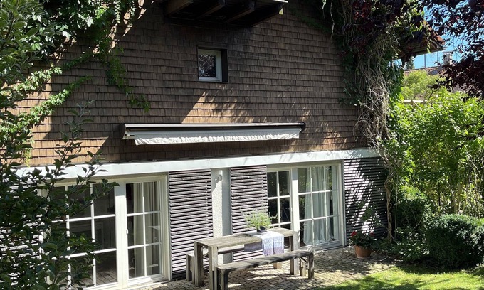 Utting am Ammersee Apartment | Experience History: Bertolt Brecht House near the Lake