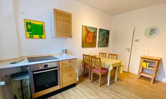 Kluesserath Apartment | Discover Ferienwohnung Atelier 7: Pet & Child Friendly Stay