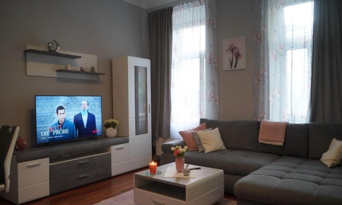 Erdberg Apartment | Modern Apartment Near City Center - Rated 9/10!