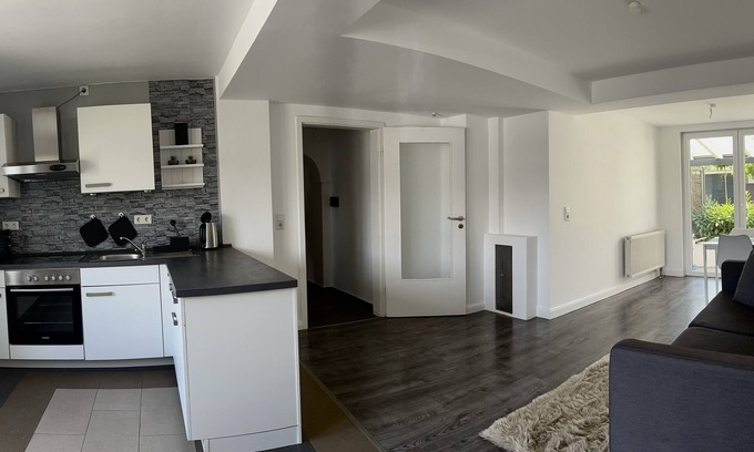 Guxhagen Apartment | Renovated Getaway in Guxhagen near Kassel with Kitchen
