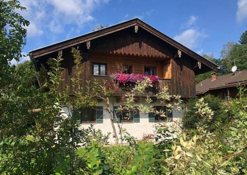 Luitpolderhofe Apartment | Enchanting Mountain View Apartment - 4 Star, Family-Friendly