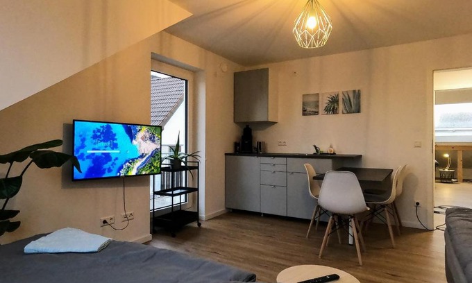 Grossheppach Apartment | Cozy 2-Bedroom Apartment in Hochdorf with Pool Access
