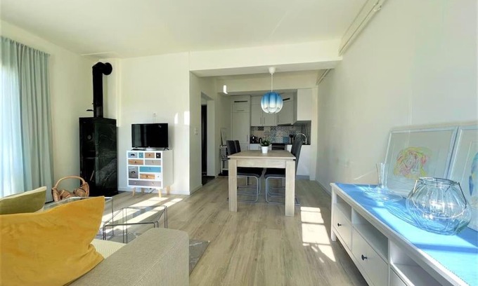 Pfaffikon District Apartment | Bright Apartment on Estate Near Castle with Family Amenities