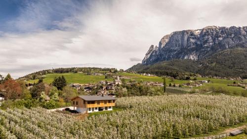 Fie allo Sciliar Apartment | Unforgettable Neuhuberhof: Child-Friendly with 9.5 Rating