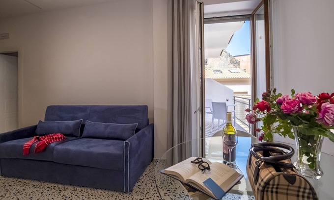 Schiazzano Apartment | Exquisite Neva Suite with Balcony Near Sorrento's Charm