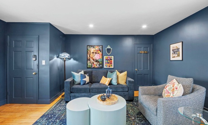 Salem Apartment | NEW 1BR on Salem Common l Steps to Witch Museum l Fenced in Yard + Parking