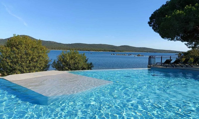 Pianotolli-Caldarello Apartment | New 2-4 pers apartment with loggia -Heated pool- seaside- near Bonifacio